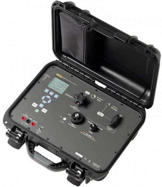 Ручной калибратор и монитор Fluke 3130