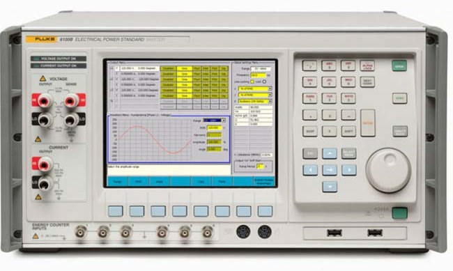 Электрический калибратор Fluke 6105A/6100B