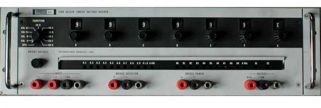 Электрический эталон Fluke 720A