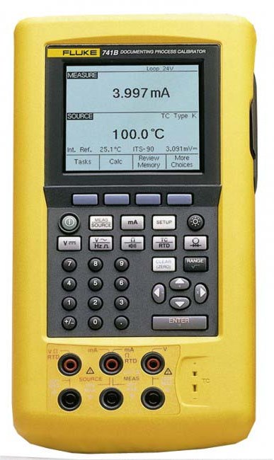 Многофункциональный калибратор Fluke 741B